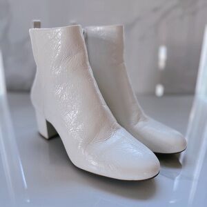 Gianni Bini White Booties Zip Up Mod Retro 1960s Disco Vibes Nashville Bride
